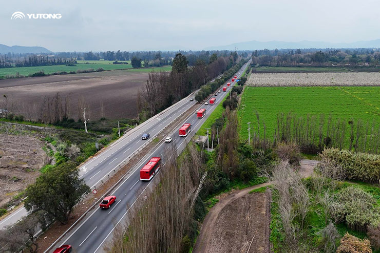 20 Años en Ruta: De la novedad china a ser el motor del transporte público en Chile 20 Años en Ruta: De la novedad china a ser el motor del transporte público en Chile