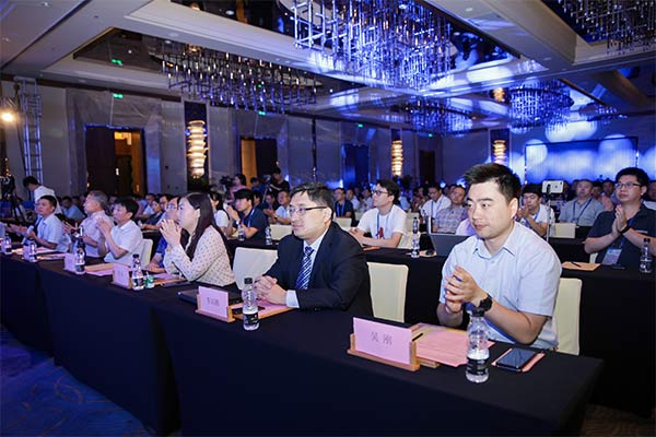 Entrega de autobuses de nueva energía con 120.000 unidades, Yutong se lanza la industria a nueva altura Entrega de autobuses de nueva energía con 120.000 unidades, Yutong se lanza la industria a nueva altura