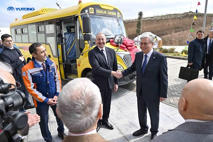Los autobuses escolares de Yutong, regalo del Estado para Azerbaiyán Los autobuses escolares de Yutong, regalo del Estado para Azerbaiyán