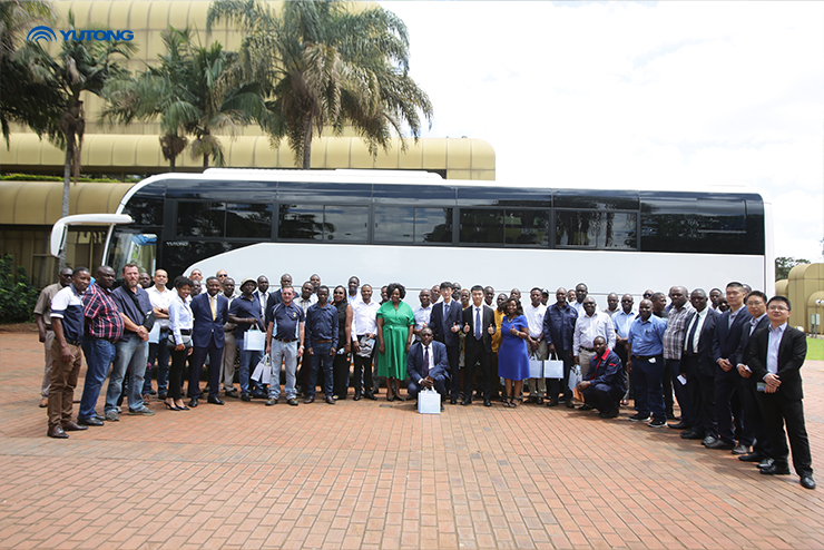 Se presenta en Zimbabue el Yutong C12PRO Se presenta en Zimbabue el Yutong C12PRO