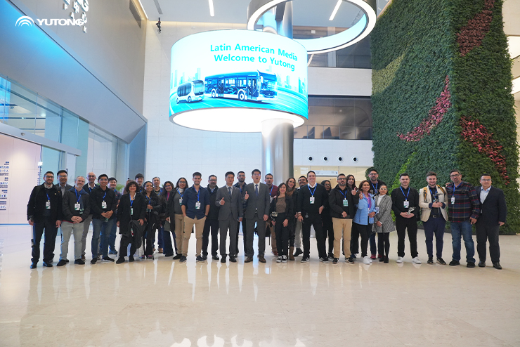 Grupo de medios de comunicación de diez países latinoamericanos visitan Yutong y se centran en la innovación tecnológica de la nueva energía Grupo de medios de comunicación de diez países latinoamericanos visitan Yutong y se centran en la innovación tecnológica de la nueva energía