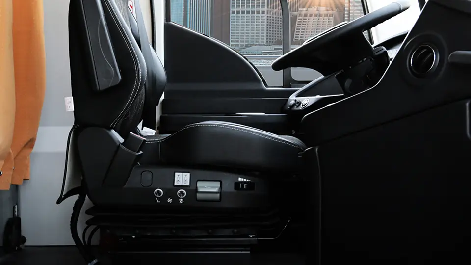 Asiento conductor neumático